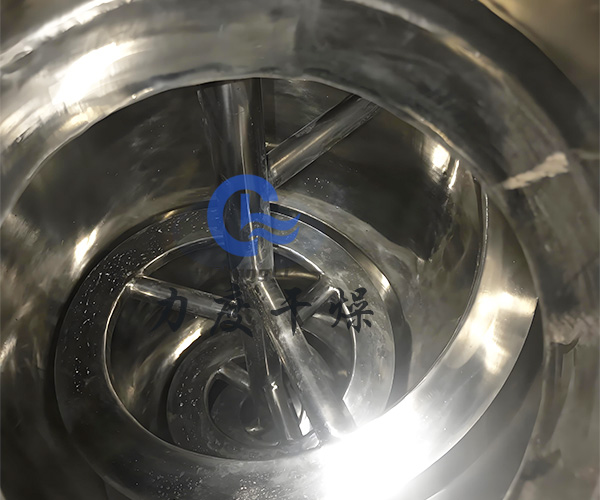 四環(huán)素單錐真空干燥機(jī)